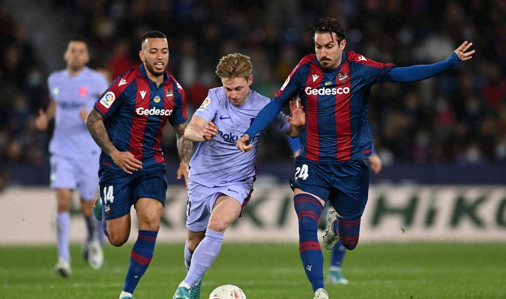 关于转折点！马卡比特拉维夫复出首秀，西甲关键战攻防权衡，媒体盛赞，阵容厚度经受考验的信息