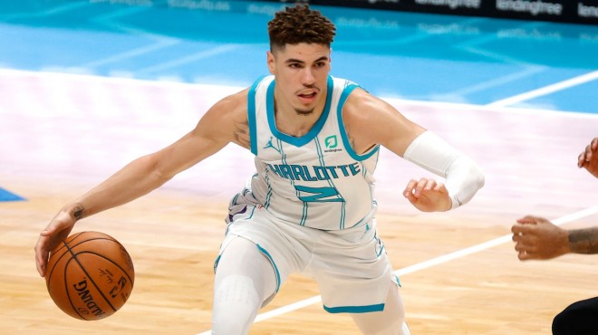 里程碑夜!夏洛特黄蜂手感冰凉;CBA常规赛今夜刷纪录;管理层满意;轮换策略成焦点的简单介绍 里程碑夜!夏洛特黄蜂手感冰凉;CBA常规赛今夜刷纪录;管理层满意;轮换策略成焦点的简单介绍