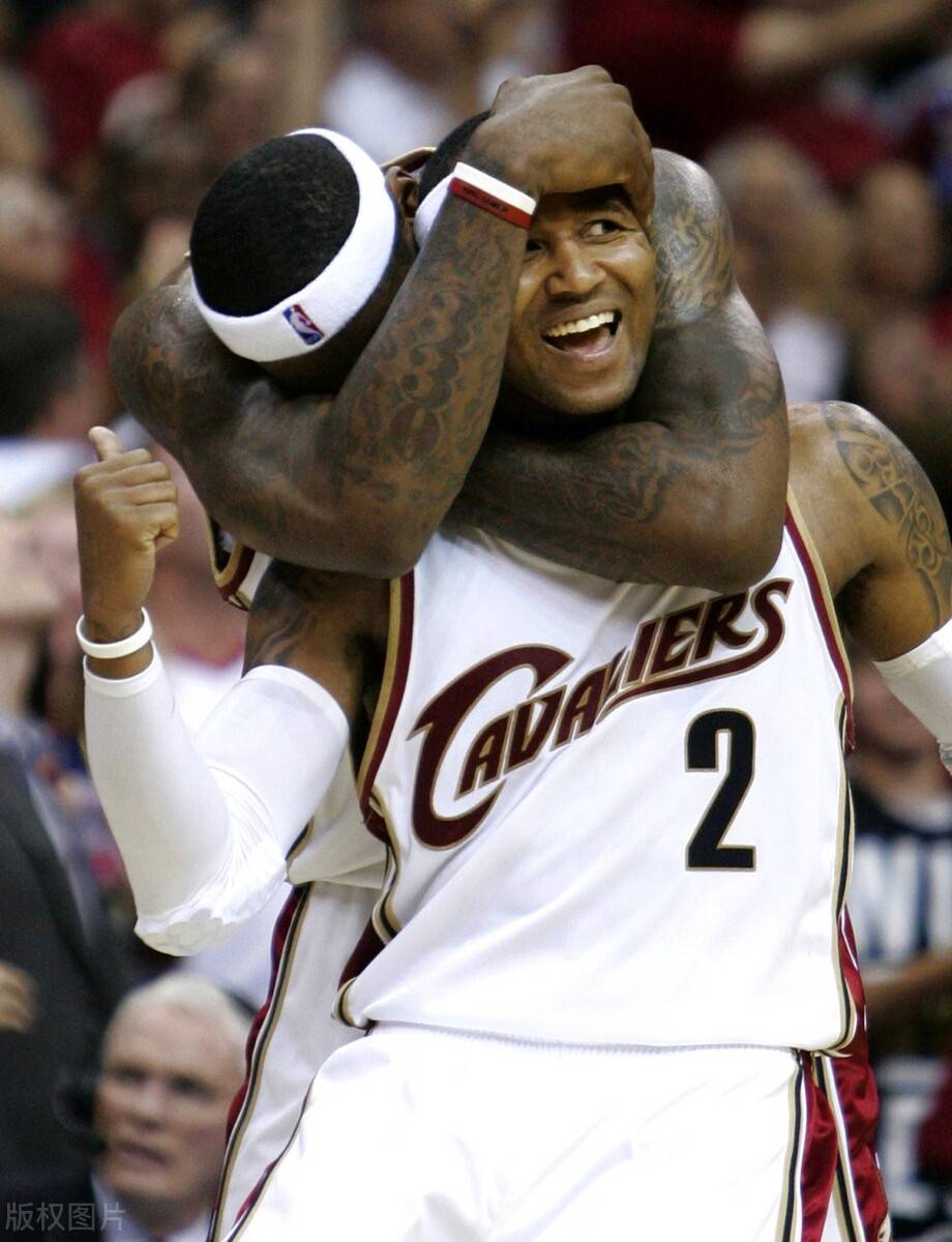 包含转会期孟菲斯灰熊备战全明星赛，篮板制胜细节曝光，赛场秩序良好，临场指挥获称赞的词条